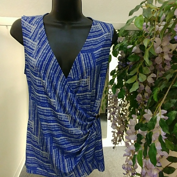 Banana Republic Sleeveless Top - Picture 1 of 7